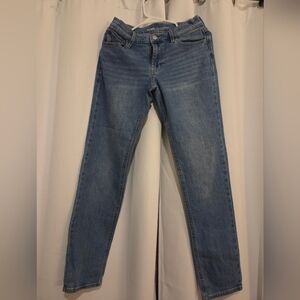 Old Navy Women's Straight Leg Jeans in Denim Blue